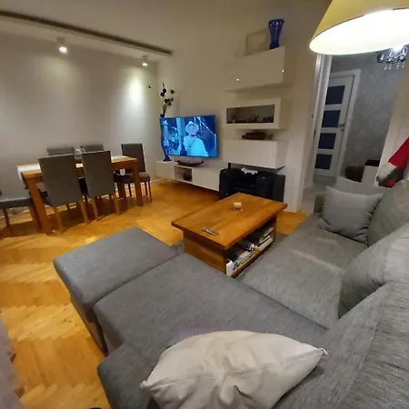 42m2, Minimum 3 Noce! Apartament *